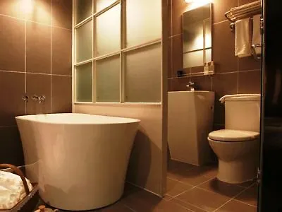 Hotel Haru Jeju 3*,